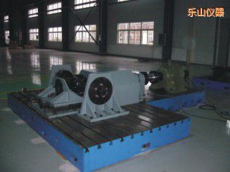 樂山微機控制驅(qū)動橋總成扭轉(zhuǎn)試驗機